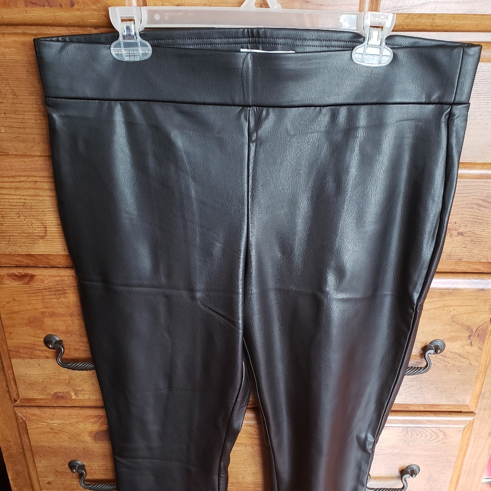 NEW LOFT Faux Leather Pants Sz XL Petite NWT Very Soft Black Never Worn!